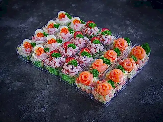 Фуршетный сет с салатами "Адмирал"